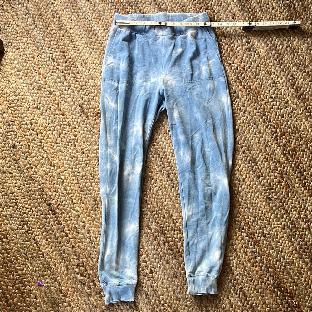 Oh so soft!! Tie dye jogger girls!